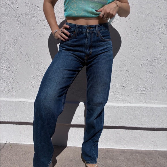 Levi's Straight Leg Women's “Dad” Jeans - Size 24 - Picture 2 of 5